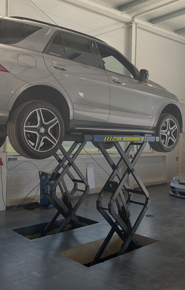 xx63-kroemer-scherenhebebuehne-mobile-kompressed