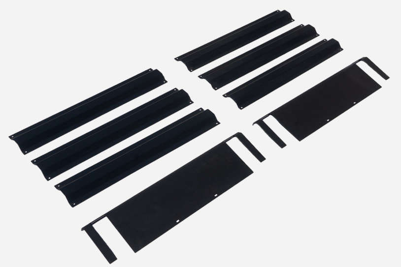 Überfahrbleche der XX50, zu sehen als Komplettes Set der Bleche. 