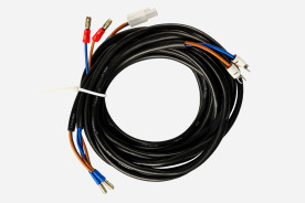 Anschlusskabel - 2 Säulenhebebühnen - II364 Ansicht auf alle Anschlüsse und Kabel.