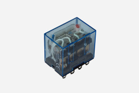 Relais für maximal 240 Volt und 10 Ampere, zu sehen in kompletter Ansicht. 